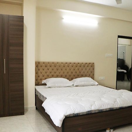 Radharani Apartment Kalkutta Exterior foto