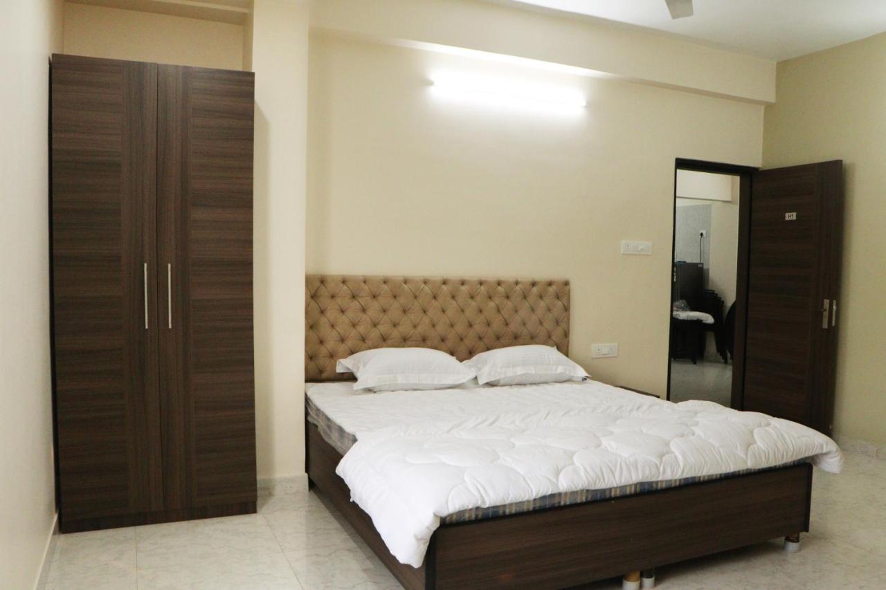 Radharani Apartment Kalkutta Exterior foto
